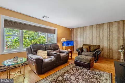33 Squirrel Rd, Doylestown, PA 18901 photo 16
