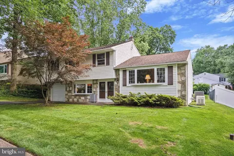 415 Jerome Rd, Feasterville Trevose, PA 19053