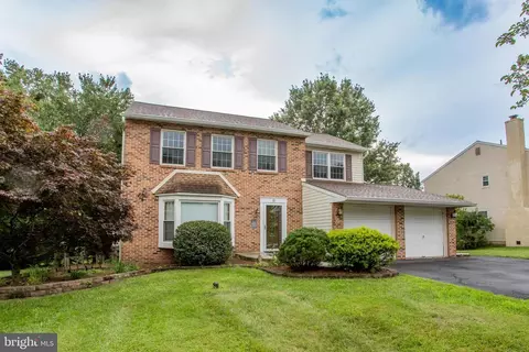56 Jasen Dr, Chalfont, PA 18914