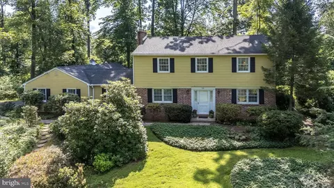 15 Hidden Ln, Doylestown, PA 18901