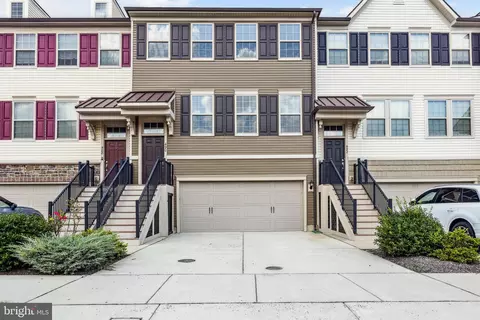 490 Rowan St, Warminster, PA 18974