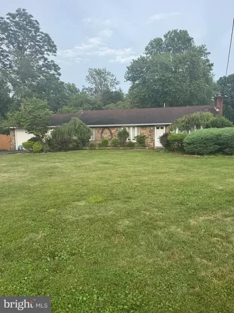 525 Kutcher Rd, Southampton, PA 18966