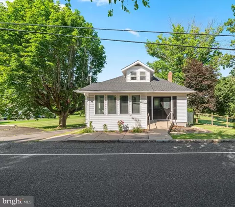 2255 Spinnerstown Rd, Quakertown, PA 18951