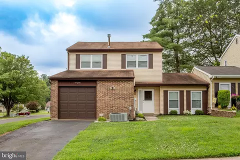 35 Princess Ln, Newtown, PA 18940