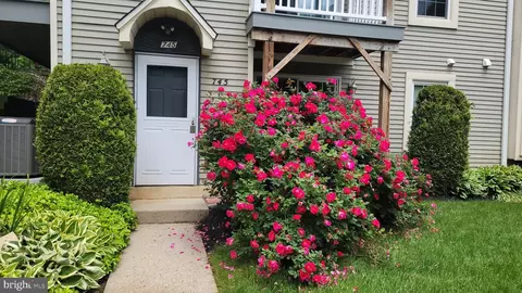 745 Sparrow Ln, Langhorne, PA 19047