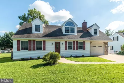 777 Depot Ln, Quakertown, PA 18951