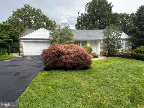 99 Hilltop Dr, Churchville, PA 18966