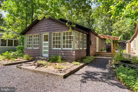 1285 Nursery Rd #8, Green Lane, PA 18054