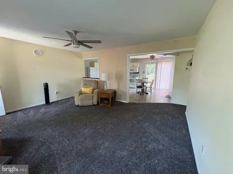 Living - 357 Beech St, Warminster, PA 18974 photo 4 of 8