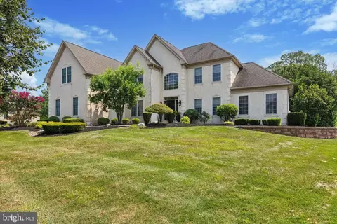 11 Paige Trl, Perkasie, PA 18944