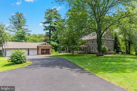 137 Callowhill Rd, Chalfont, PA 18914