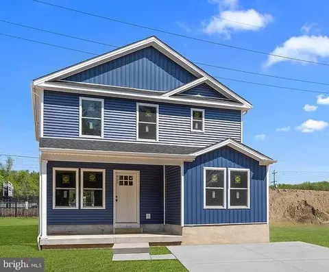 2816 Avenue E, Levittown, PA 19056