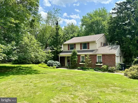 48 Deerpath Rd, Churchville, PA 18966