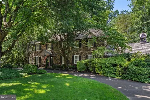 103 Cedar Glen Dr, New Hope, PA 18938