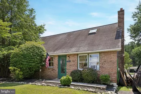 105 Endfield, Feasterville Trevose, PA 19053