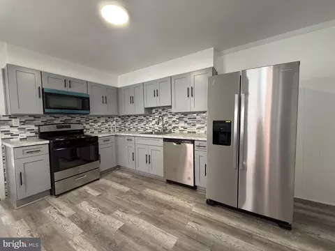 221 Cleveland St, Bristol, PA 19007