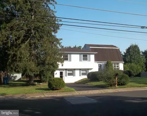 5 Broadale Rd, Doylestown, PA 18901