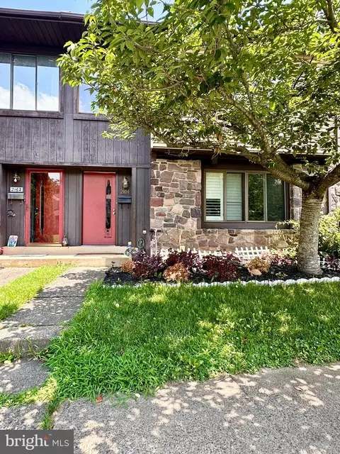 2161 Henley Cmn, Holland, PA 18966