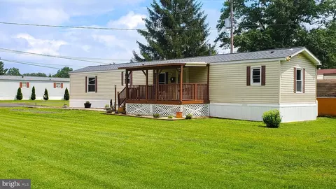 2060 Rohrbach Ln, Quakertown, PA 18951