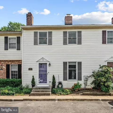17 Washington Sq, Doylestown, PA 18901