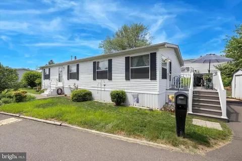 3452 Aster Ave, Feasterville Trevose, PA 19053