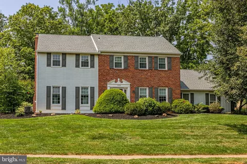 1034 Victory Dr, Yardley, PA 19067