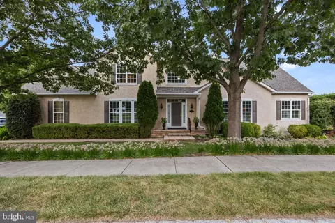 50 Betts Dr, Washington Crossing, PA 18977