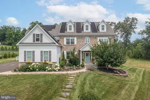 4359 Doan Ct, Doylestown, PA 18902
