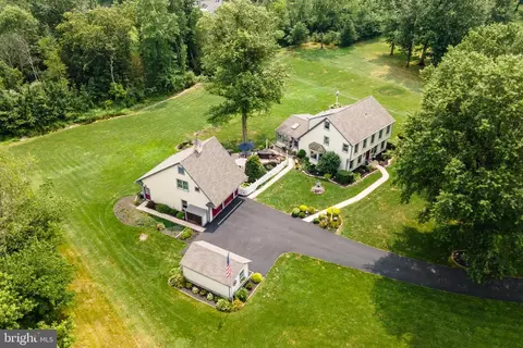 5524 Ascot Cres, Pipersville, PA 18947