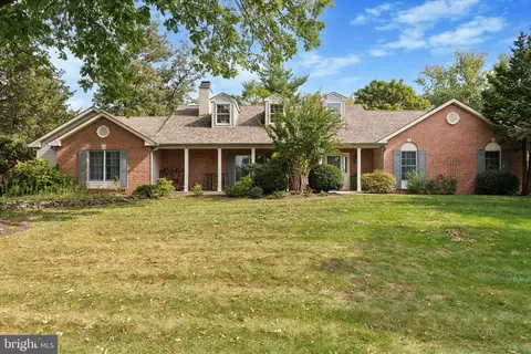 14 Woodside Ave, Chalfont, PA 18914