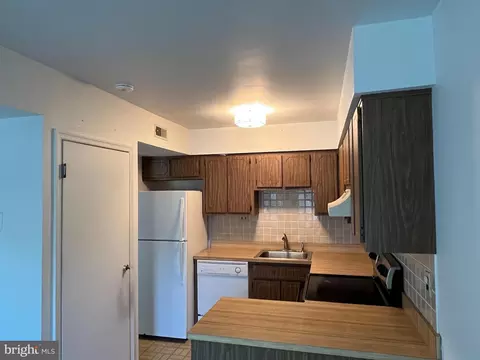 2 19 Aspen Way, Doylestown, PA 18901
