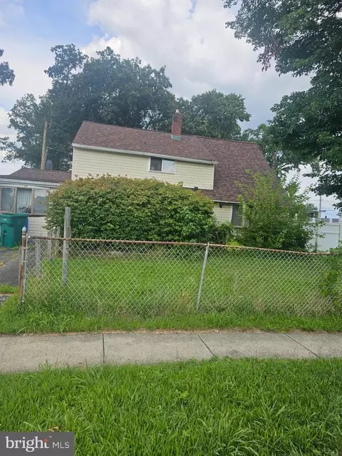 139 Ivy Hill Rd, Levittown, PA 19057