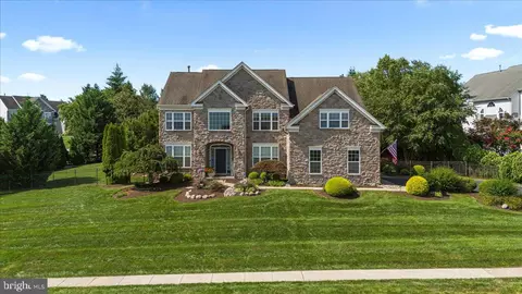 107 Coachlight Cir, Chalfont, PA 18914