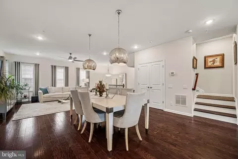 Dining - 464 Rowan St, Warminster, PA 18974 photo 1 of 3
