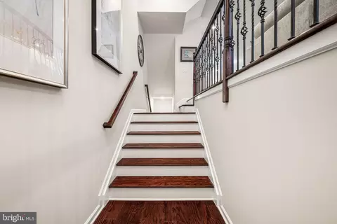 Entry Way - 464 Rowan St, Warminster, PA 18974 photo 1 of 8