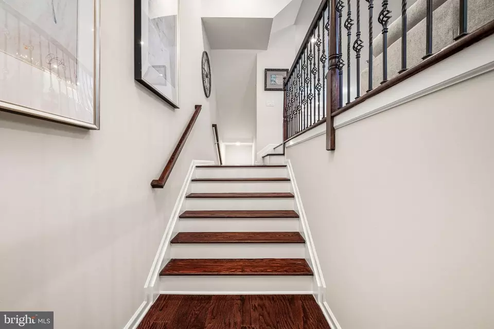 Entry Way - 464 Rowan St, Warminster, PA 18974 photo 1 of 8