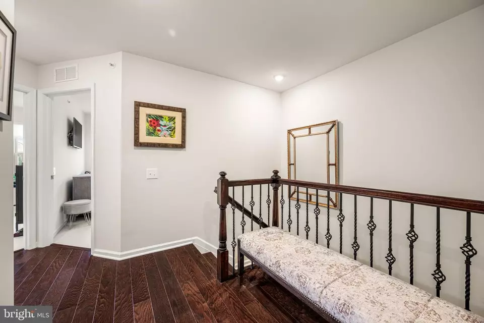 Entry Way - 464 Rowan St, Warminster, PA 18974 photo 5 of 8