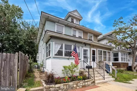 82 Harrison Ave, Morrisville, PA 19067