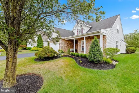 759 S Settlers Cir, Warrington, PA 18976