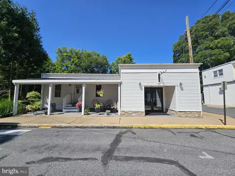 801 Durham Rd, Riegelsville, PA 18077