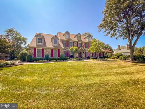 45 Autumn Dr, Newtown, PA 18940