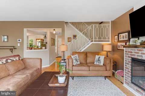 153 Beckys Cor, Chalfont, PA 18914