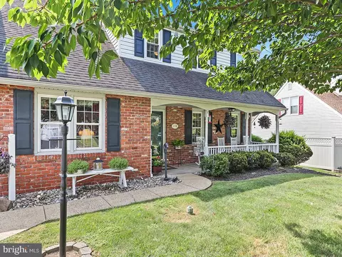 178 Chapel Dr, Southampton, PA 18966