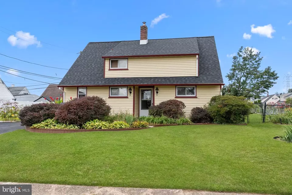 Exterior - 67 Greenbriar Rd, Levittown, PA 19057 photo 1 of 6