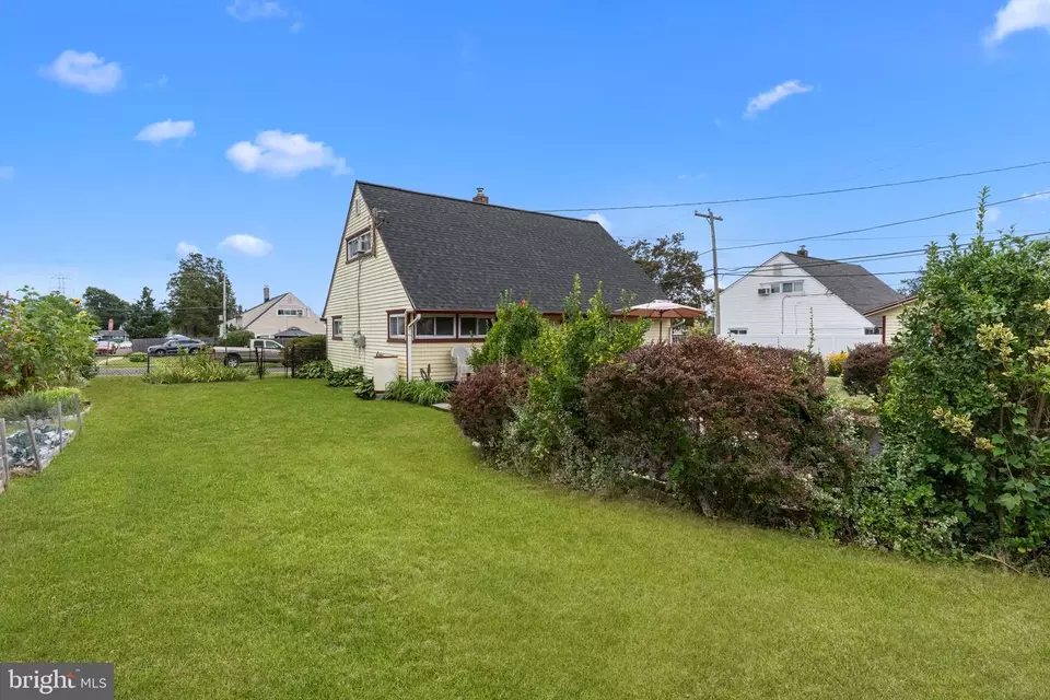 Other - 67 Greenbriar Rd, Levittown, PA 19057 photo 10 of 12