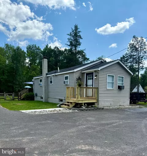 1312 Bridgeton Hill Rd, Upper Black Eddy, PA 18972