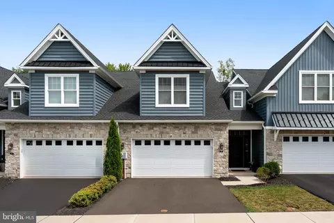 922 Holden Ct, Warminster, PA 18974