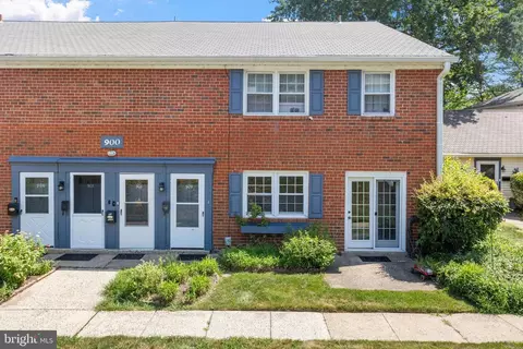 909 Yardley Cmns, Yardley, PA 19067