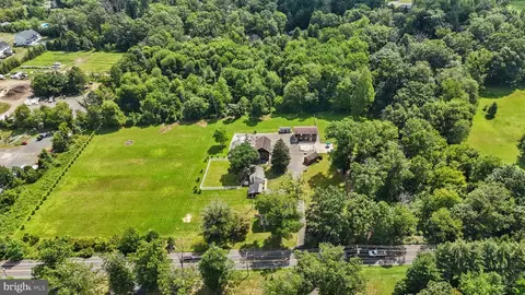 2535 Second Street Pike, Penns Park, PA 18943