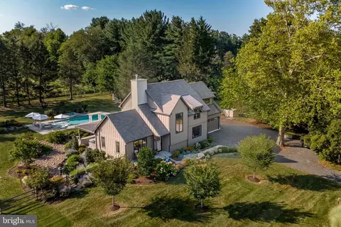 5726 Long Ln, Doylestown, PA 18902